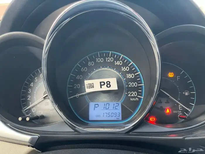 تويوتا- يارس- 2017- بنزين- تماتيك- قمه النظآفه 36