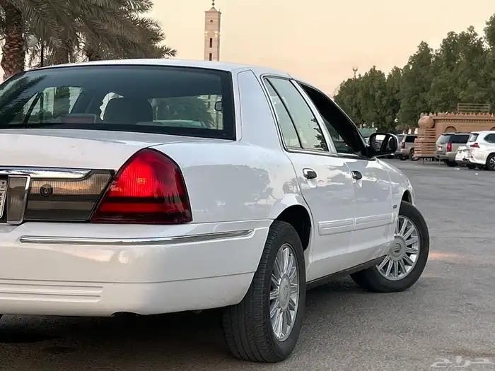 فورد ماركيز 2011 نضيف فل كامل 88