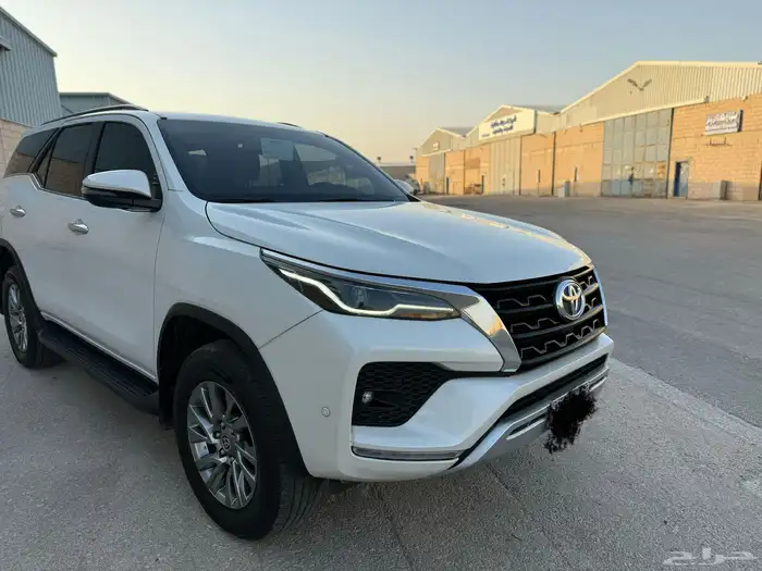 للبيع تويوتا فورشنر 24 ديزل عبداللطيف جميل نظيف 13