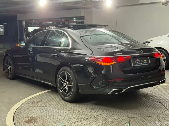 Mercedes   E300 AMG Line   2025 1