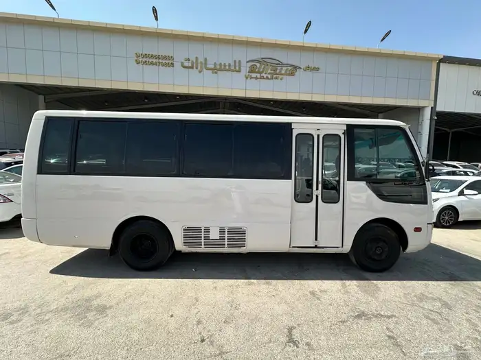 باص ميتسوبيشي روزا موديل 2003 بنزين نظيف 3