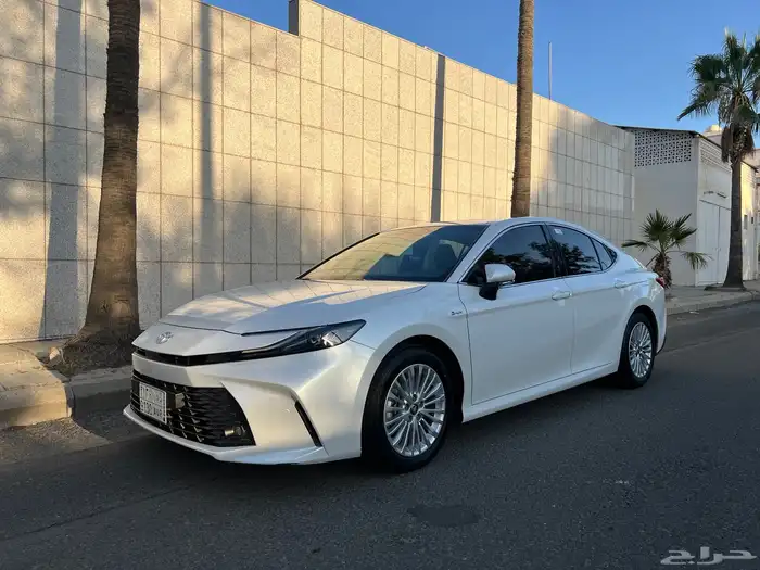 كامري بحالة الوكالة هايبردبلس2025 2