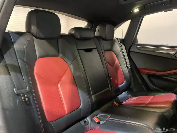 بورش ماكان S 2015 بحالة نظيفة 16