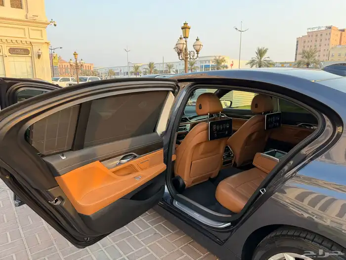 بي ام دبليو730Li موديل 2017 مواصفات خاصة 41
