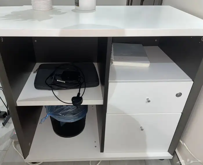 مكتب فاخر للبيع 4