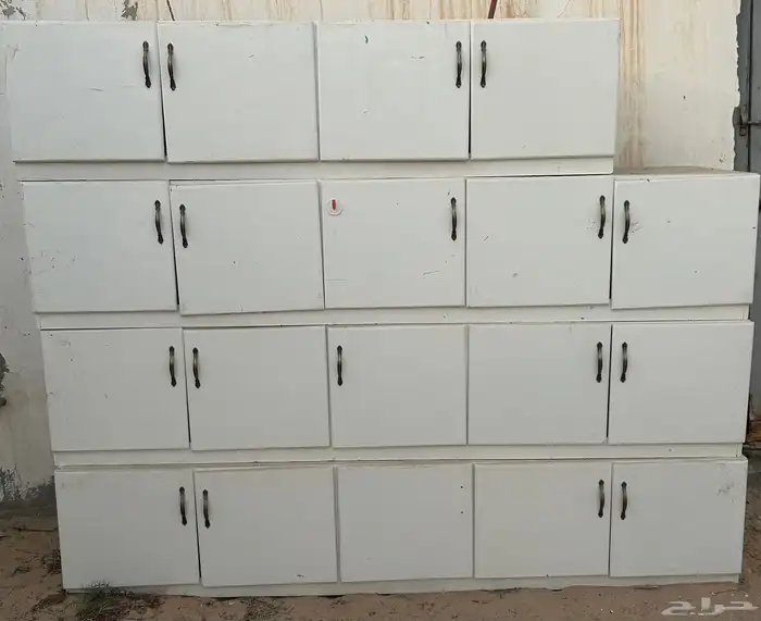 طاولات تلفزيون او ملابس 3
