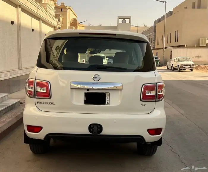 للبيع باترول 2010 5