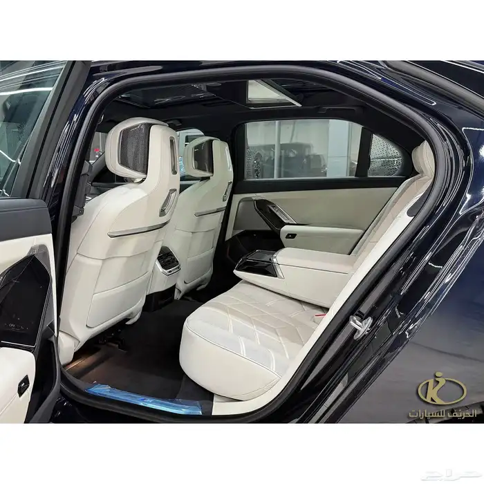 بي ام دبليو - 735i 2026 - ناغي 9