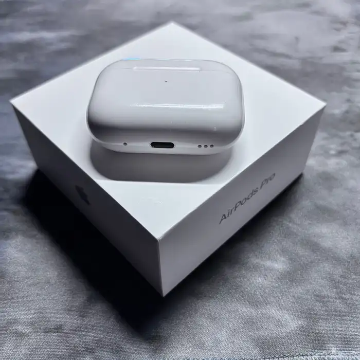 ايربودز برو 2   AirPods Pro 2 6