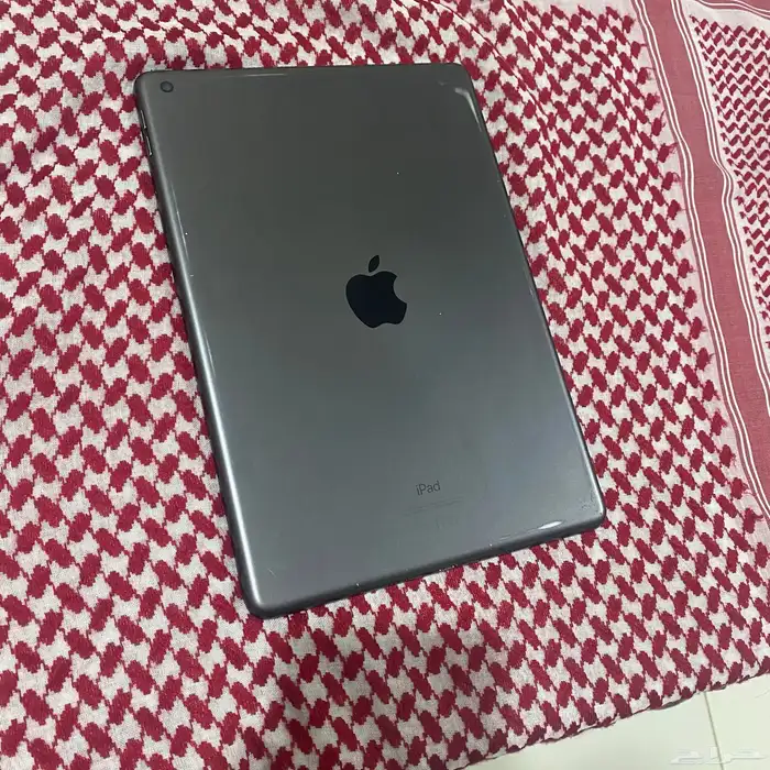 بسعر مغري ايباد الجيل الثامن ب590 0