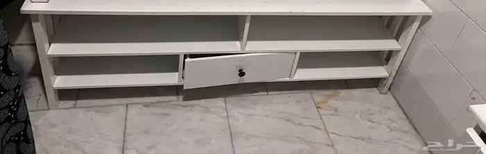 تسريحه شوي ادراجها خربانه و طاولة تلفزيون للتنازل مجانا 1