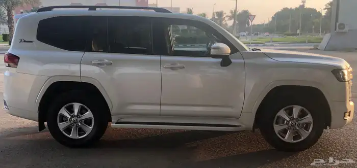 لاندكروزر 2022 3
