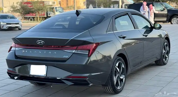 هونداي النترا 2.0 بنزين فل كامل 2023 13