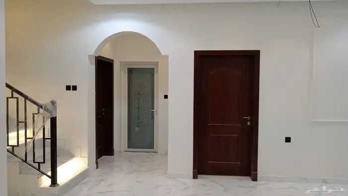 للبيع شقه دبلكس في الدمام حي بدر 6