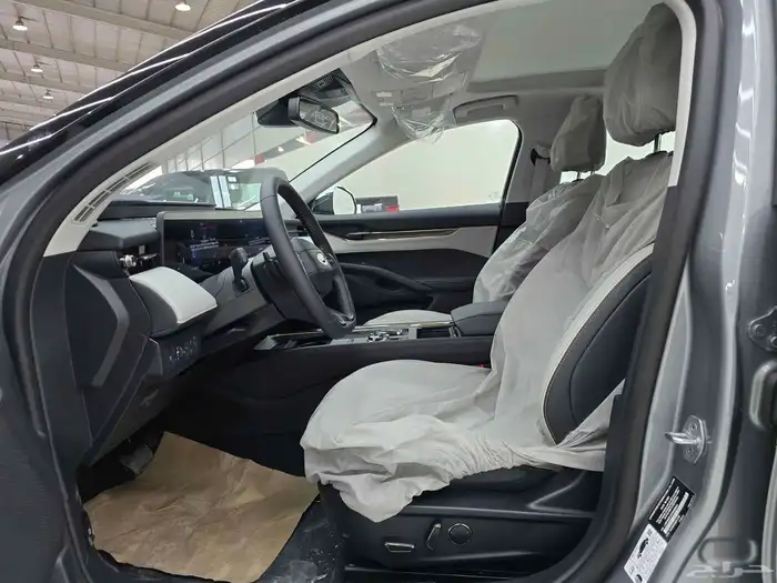 فورد تورس تيتانيوم 2026 6