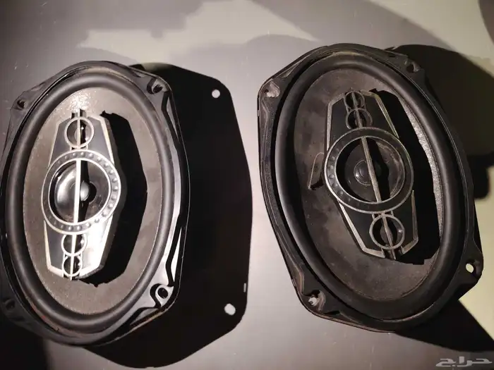 للبيع سماعات علا السوم استخدام فتره بسيطه علا 100ريال 0