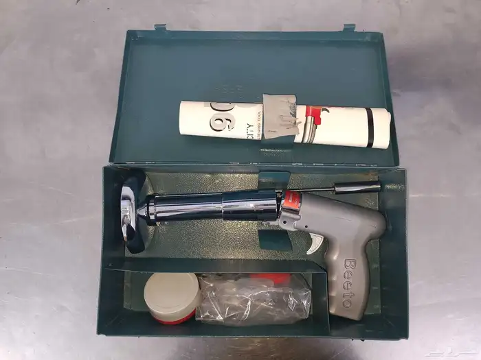 مسدس تثبيت مسامير 1