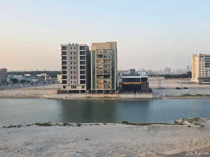للبيع شقق مطلة سكني استثماري 3