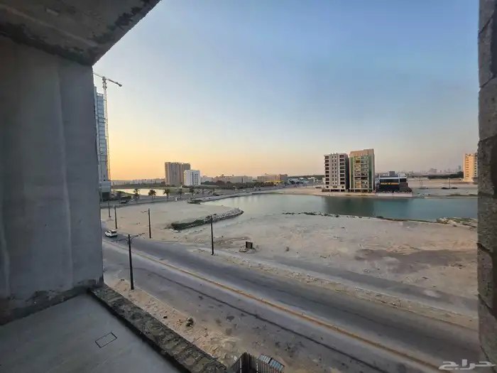 للبيع شقق مطلة سكني استثماري 2
