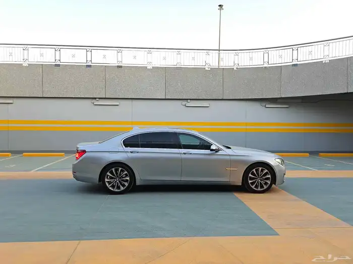 بي ام دبليو bmw 730 li 2013 من النوادر 5