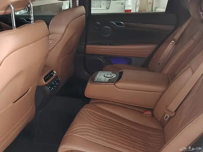 سياره جنسس g80 نظيفه مره منوه المستخدم ممشى 70 رويال 5