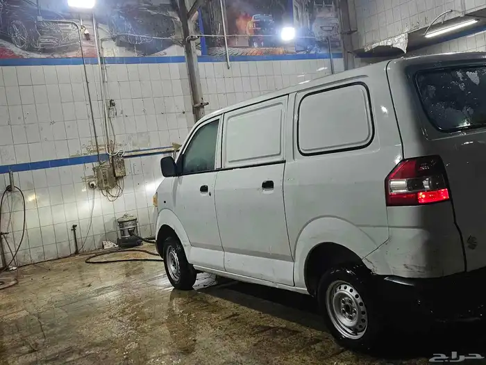 باص سوزوكي فان 2015 3