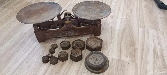 ميزان أثري قديم جدا 2