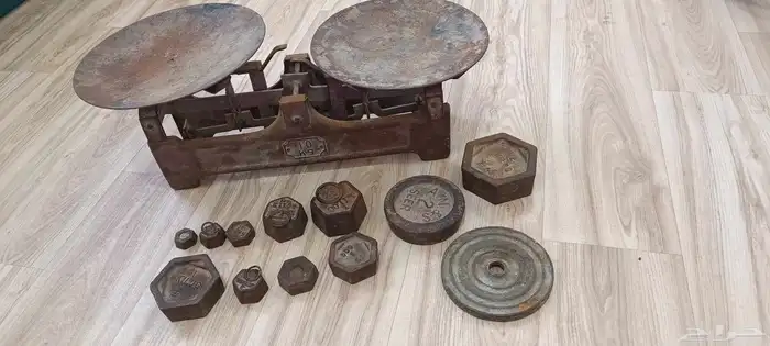 ميزان أثري قديم جدا 1