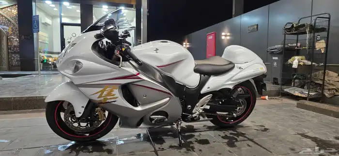 سيزوكي هايبوزا 2015 6