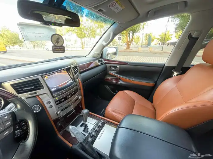 لكزس LX570 2014 فل سعودي 19