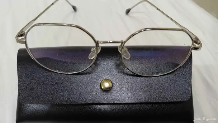 نظارة جديدة شفافة وليس حق نظر 0