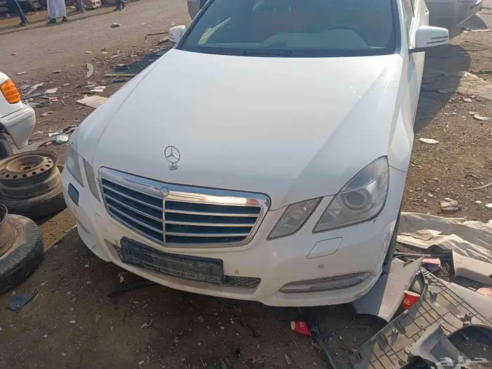 مرسيدس بنز اي للبيع قطع غيار 4
