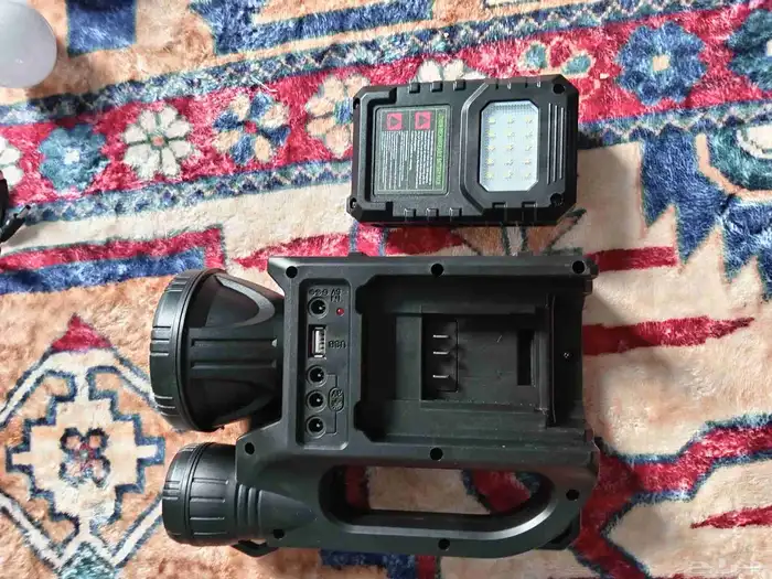 لمبات led للبيع بالطاقة الشمسية والكهربائية 9