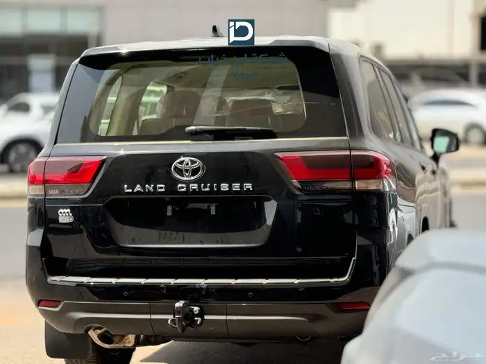 تويوتا لاندكروزر GXR 2025 خليجي بنزين تنفس طبيعي 3