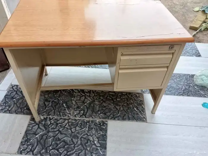 اثنين مكاتب للبيع على السوم 0