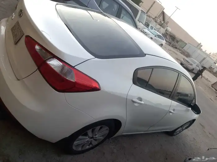 كيا سيراتو موديل 2014 نص فل تحكم طاره شاشه جنوط سبور 3