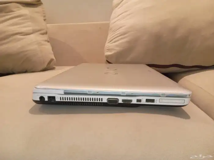 ايفون 7 و لاب توب سوني 1