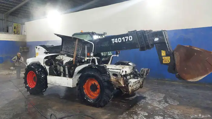 رافعة تلسكوبيه نوع بوبكت 17 متر موديل 2006 بطاقة جمركية 3