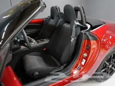 Mazda MX-5 Miata 2023 12