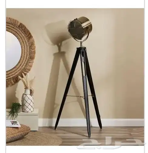 للبيع مصباح تربيود معدني انيق 0