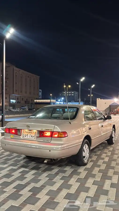 كامري كشميري 2002 4