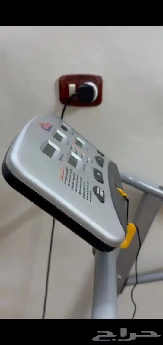 جهاز مشي وجري كهربائى منزلي شبه جديد 4