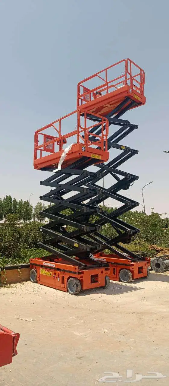 سيزرلفت جديد كهربائي للبيع والإيجار بجميع الارتفاعات 3