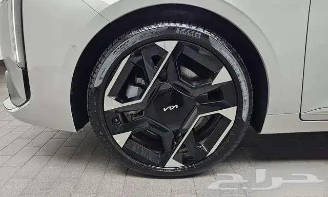 كيا - k8 - 2025 10