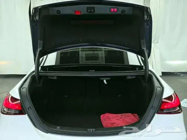 مرسيدس E350 2021 18