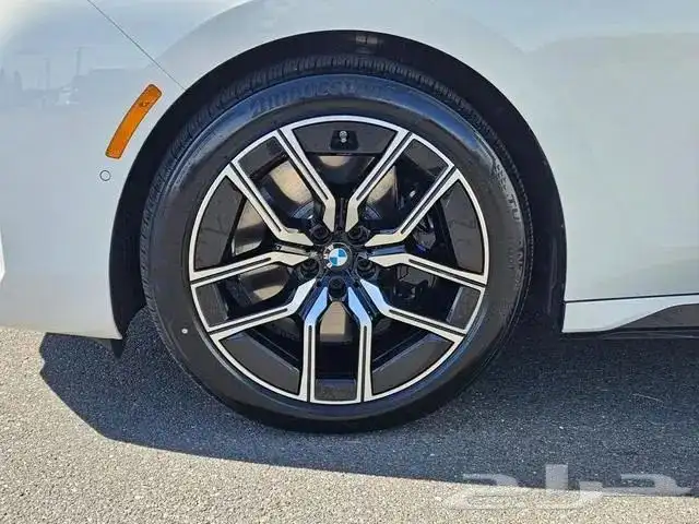 2024 BMW 740 i xDrive 28