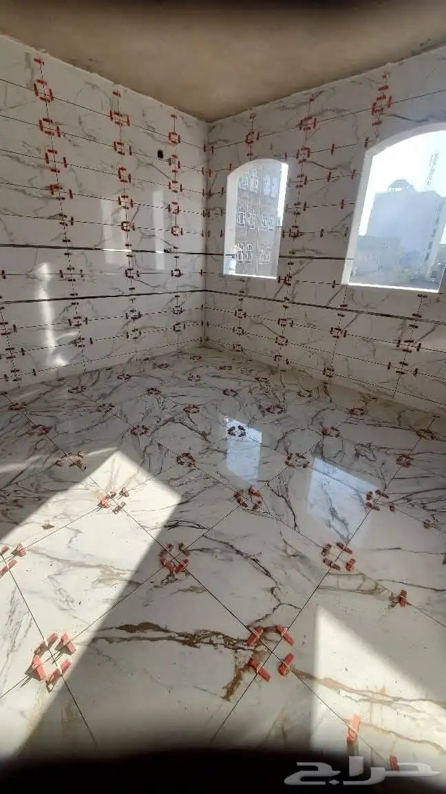 مبلط مصري لتركيب جميع أنواع البلاط والرخام والبرسلان 0