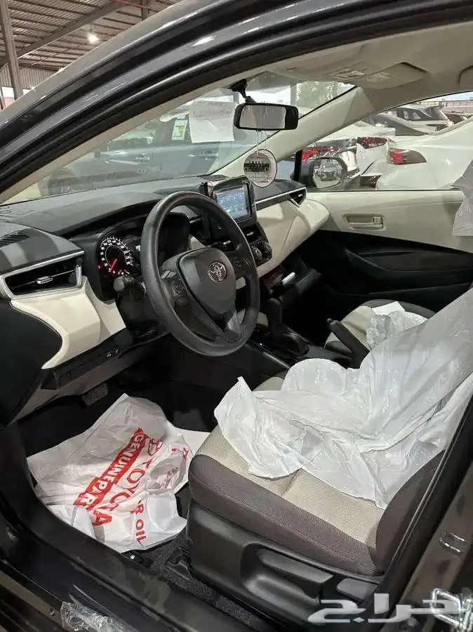 تويوتا كورولا جنوط ماكينة2.0 موديل 2025 13