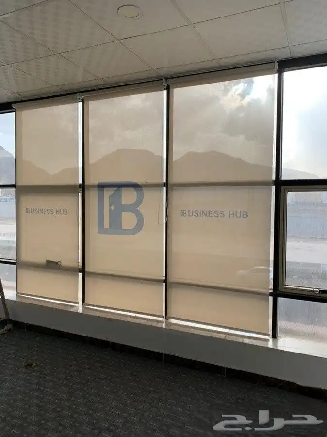 ستائر رول واجهات محلات تجارية طباعة بتصميمك مع ضمان 5