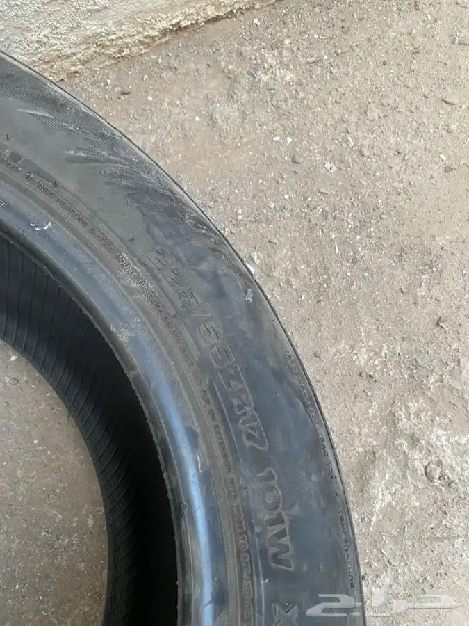 للبيع كفرات مستعمله مقاس 225 55 17 3